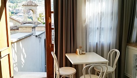 Metekhi rise apartment